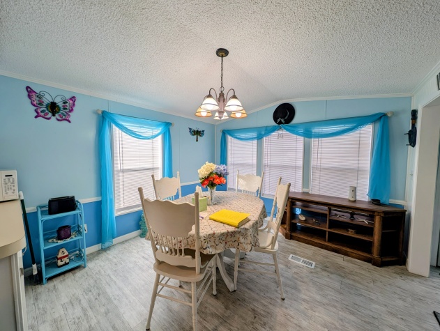 6327 Carl Shepard Dr, Ruskin, Florida 33570, 2 Bedrooms Bedrooms, ,1 BathroomBathrooms,55-Plus Mobile Home,For Sale,Carl Shepard Dr,4375