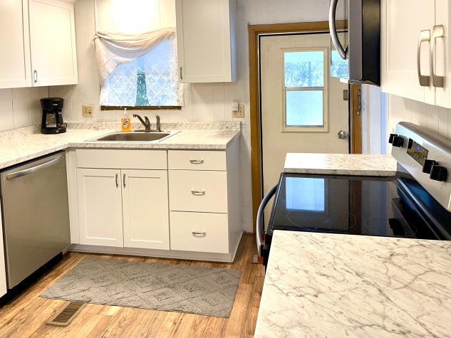 101 Holland St, Ellenton, Florida 34222, 2 Bedrooms Bedrooms, ,2 BathroomsBathrooms,55-Plus Mobile Home,For Sale,Holland St,4381