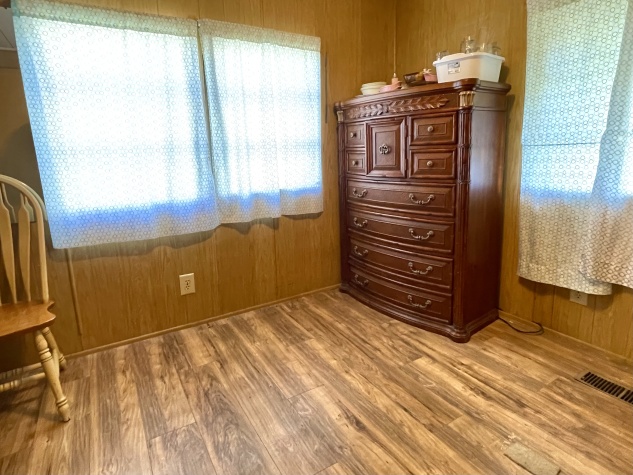 101 Holland St, Ellenton, Florida 34222, 2 Bedrooms Bedrooms, ,2 BathroomsBathrooms,55-Plus Mobile Home,For Sale,Holland St,4381