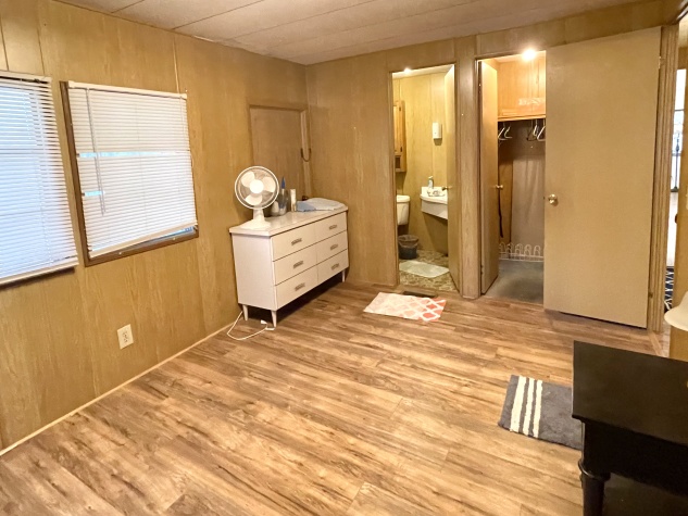 101 Holland St, Ellenton, Florida 34222, 2 Bedrooms Bedrooms, ,2 BathroomsBathrooms,55-Plus Mobile Home,For Sale,Holland St,4381