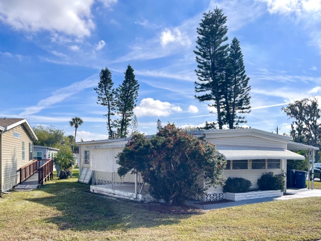 101 Holland St, Ellenton, Florida 34222, 2 Bedrooms Bedrooms, ,2 BathroomsBathrooms,55-Plus Mobile Home,For Sale,Holland St,4381