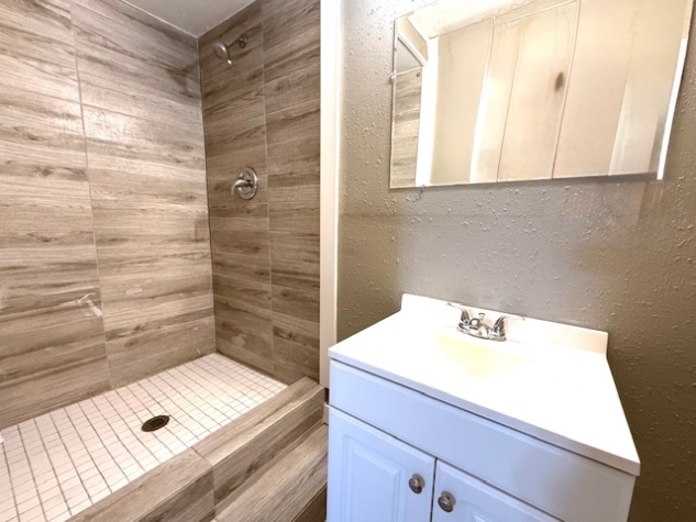 20000 US Hwy 19 N, Lot 612, Clearwater, Florida 33764, 2 Bedrooms Bedrooms, ,2 BathroomsBathrooms,55-Plus Mobile Home,For Sale,US Hwy 19 N, Lot 612,4383