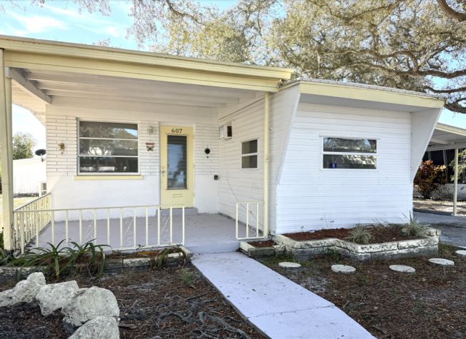 20000 US Hwy 19 N, Lot 607, Clearwater, Florida 33764, 2 Bedrooms Bedrooms, ,1 BathroomBathrooms,55-Plus Mobile Home,For Sale,US Hwy 19 N, Lot 607,4385