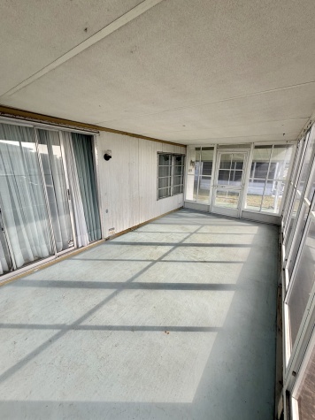 570 57th Ave W, Lot 250, Bradenton, Florida 34207, 2 Bedrooms Bedrooms, ,2 BathroomsBathrooms,55-Plus Mobile Home,For Sale,57th Ave W, Lot 250,4386