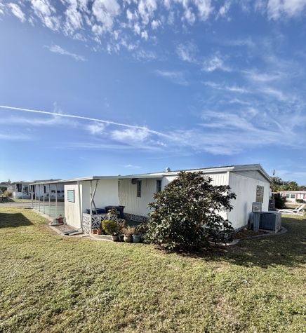 570 57th Ave W, Lot 250, Bradenton, Florida 34207, 2 Bedrooms Bedrooms, ,2 BathroomsBathrooms,55-Plus Mobile Home,For Sale,57th Ave W, Lot 250,4386