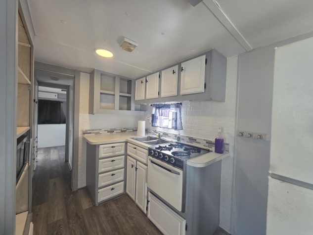 1009 Orange Ave, Lot 87, Davenport, Florida 33897, 1 Bedroom Bedrooms, ,1 BathroomBathrooms,All - Age Mobile Home,For Sale,Orange Ave, Lot 87,4390