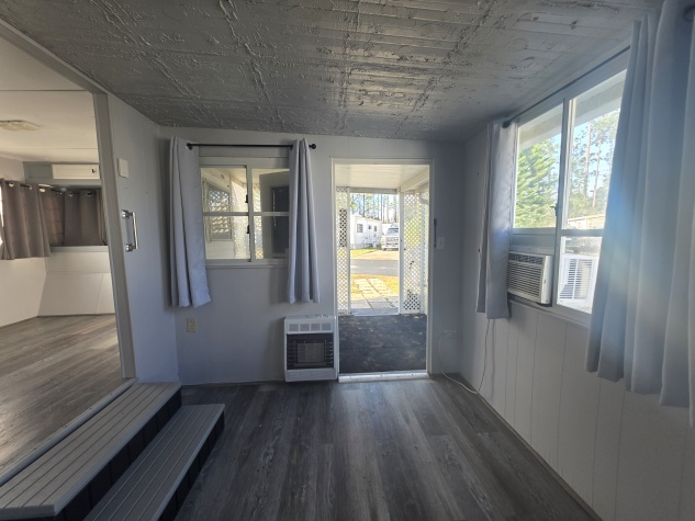 1009 Orange Ave, Lot 87, Davenport, Florida 33897, 1 Bedroom Bedrooms, ,1 BathroomBathrooms,All - Age Mobile Home,For Sale,Orange Ave, Lot 87,4390