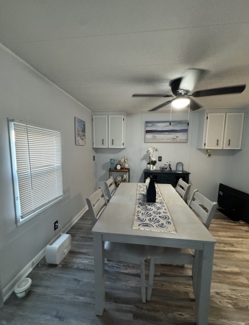 6515 15th St E, Lot H20, Sarasota, Florida 34243, 2 Bedrooms Bedrooms, ,2 BathroomsBathrooms,55-Plus Mobile Home,For Rent,15th St E, Lot H20,4392