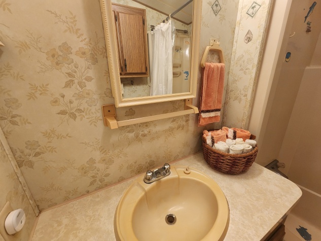 8615 Bayshore Rd, Lot 120, Palmetto, Florida 34221, 1 Bedroom Bedrooms, ,1 BathroomBathrooms,55-Plus Mobile Home,For Sale,Bayshore Rd, Lot 120,4404