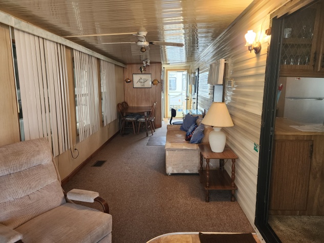 8615 Bayshore Rd, Lot 120, Palmetto, Florida 34221, 1 Bedroom Bedrooms, ,1 BathroomBathrooms,55-Plus Mobile Home,For Sale,Bayshore Rd, Lot 120,4404