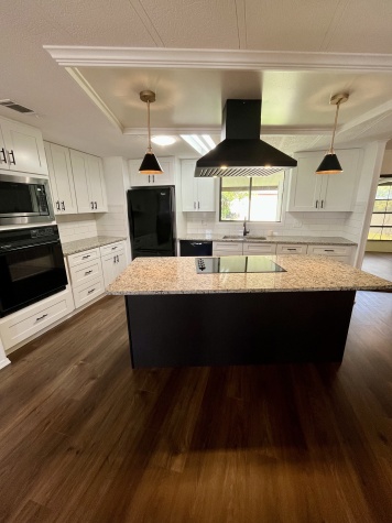 5700 Bayshore Rd, Lot 538, Palmetto, Florida 34221, 2 Bedrooms Bedrooms, ,2 BathroomsBathrooms,55-Plus Mobile Home,For Sale,Bayshore Rd, Lot 538,4412