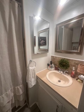 8225 Arevee Dr, Lot 462, New Port Richey, Florida 34653, 1 Bedroom Bedrooms, ,1 BathroomBathrooms,55-Plus Mobile Home,For Sale,Arevee Dr, Lot 462,4414