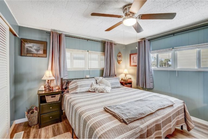 3901 Bahia Vista St, Lot 803, Sarasota, Florida 34242, 2 Bedrooms Bedrooms, ,2 BathroomsBathrooms,55-Plus Mobile Home,For Sale,Bahia Vista St, Lot 803,4415