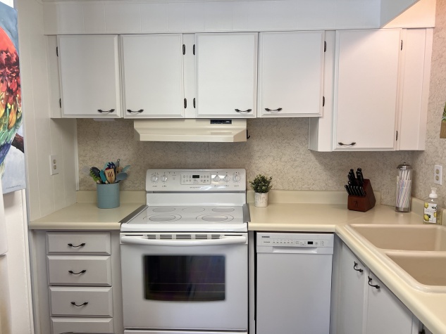 237 San Carlos St, Nokomis, Florida 34275, 2 Bedrooms Bedrooms, ,2 BathroomsBathrooms,55-Plus Mobile Home,For Sale,San Carlos St,4416