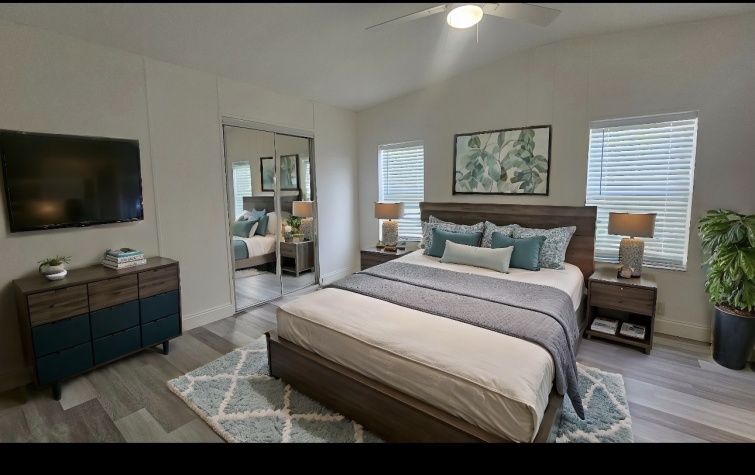 3839 Rhine St, Sarasota, Florida 34234, 2 Bedrooms Bedrooms, ,2 BathroomsBathrooms,55-Plus Mobile Home,For Sale,Rhine St,4417