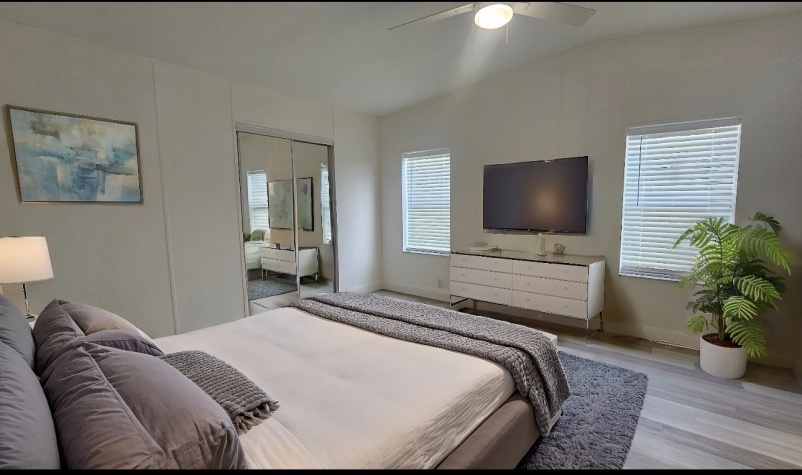 3839 Rhine St, Sarasota, Florida 34234, 2 Bedrooms Bedrooms, ,2 BathroomsBathrooms,55-Plus Mobile Home,For Sale,Rhine St,4417