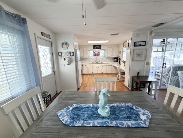 271 Sunnyside Lane, Clearwater, Florida 33770, 2 Bedrooms Bedrooms, ,2 BathroomsBathrooms,55-Plus Mobile Home,For Sale,Sunnyside Lane,4418