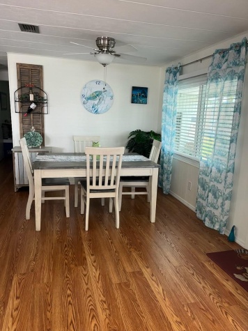 271 Sunnyside Lane, Clearwater, Florida 33770, 2 Bedrooms Bedrooms, ,2 BathroomsBathrooms,55-Plus Mobile Home,For Sale,Sunnyside Lane,4418