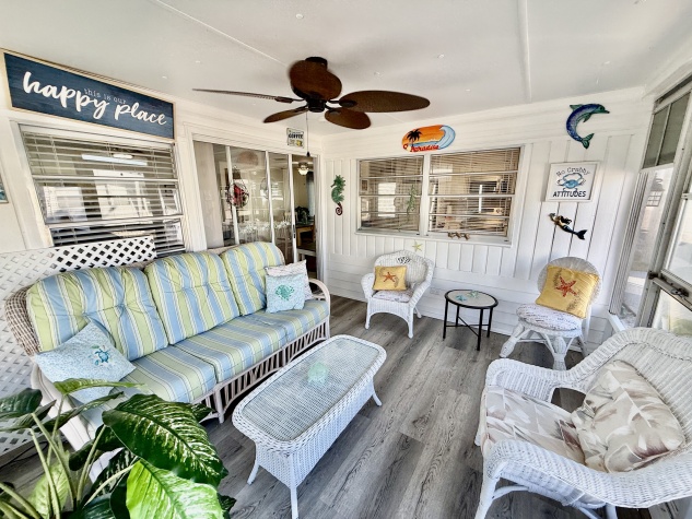 271 Sunnyside Lane, Clearwater, Florida 33770, 2 Bedrooms Bedrooms, ,2 BathroomsBathrooms,55-Plus Mobile Home,For Sale,Sunnyside Lane,4418