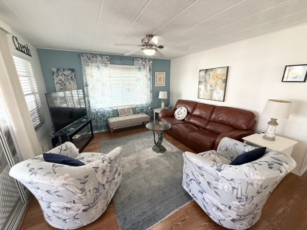 271 Sunnyside Lane, Clearwater, Florida 33770, 2 Bedrooms Bedrooms, ,2 BathroomsBathrooms,55-Plus Mobile Home,For Sale,Sunnyside Lane,4418