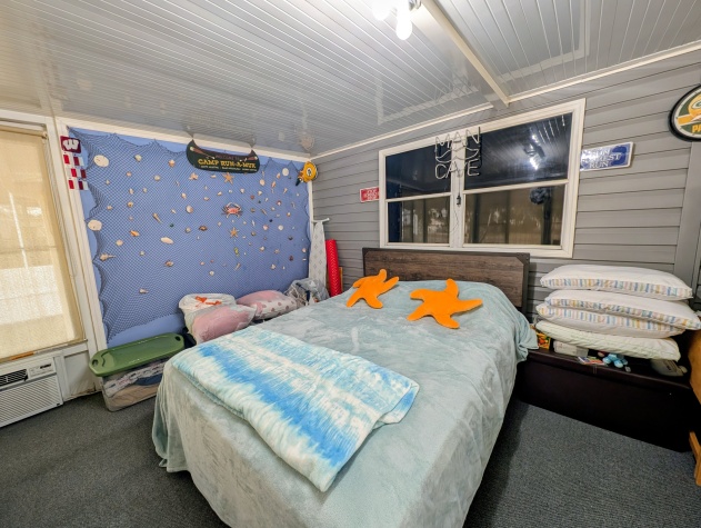 2206 Chaney Dr, Lot 297, Ruskin, Florida 33570, 2 Bedrooms Bedrooms, ,1 BathroomBathrooms,55-Plus Mobile Home,For Sale,Chaney Dr, Lot 297,4419