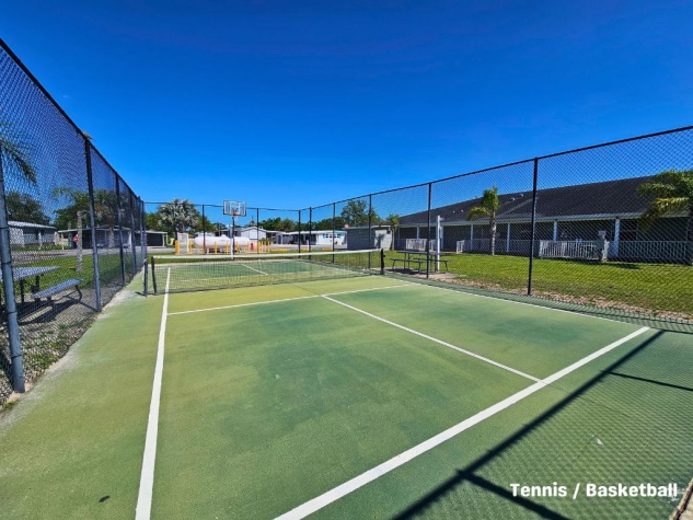 1201 Arizona Ave, Frostproof, Florida 33843, 3 Bedrooms Bedrooms, ,2 BathroomsBathrooms,55-Plus Mobile Home,For Sale,Arizona Ave,4420