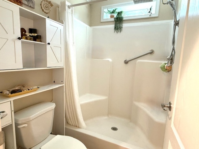 601 Starkey Rd, Lot 29, Largo, Florida 33771, 2 Bedrooms Bedrooms, ,2 BathroomsBathrooms,55-Plus Mobile Home,For Sale,Starkey Rd, Lot 29,4425