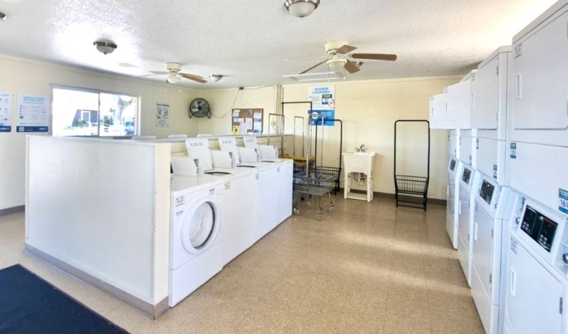 601 Starkey Rd, Lot 29, Largo, Florida 33771, 2 Bedrooms Bedrooms, ,2 BathroomsBathrooms,55-Plus Mobile Home,For Sale,Starkey Rd, Lot 29,4425