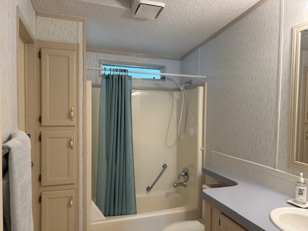 6873 Coconut Grove Cir, Ellenton, Florida 34222, 2 Bedrooms Bedrooms, ,2 BathroomsBathrooms,55-Plus Mobile Home,For Sale,Coconut Grove Cir,4430