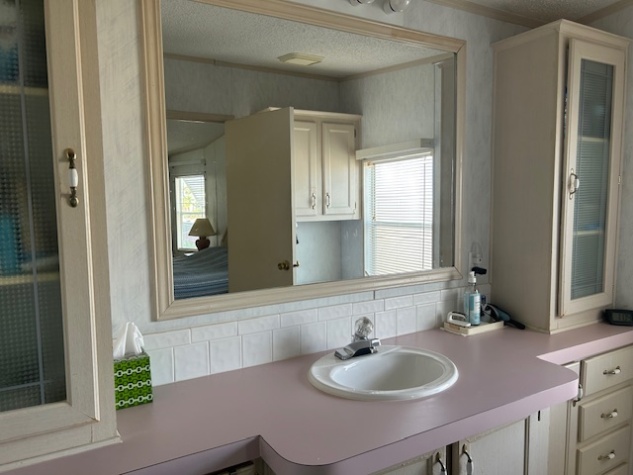 6873 Coconut Grove Cir, Ellenton, Florida 34222, 2 Bedrooms Bedrooms, ,2 BathroomsBathrooms,55-Plus Mobile Home,For Sale,Coconut Grove Cir,4430