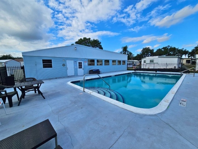 1015 Dundee Rd, Lot 34, Dundee, Florida 33838, 1 Bedroom Bedrooms, ,1 BathroomBathrooms,55-Plus Mobile Home,For Sale,Dundee Rd, Lot 34,4434