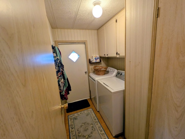 5700 Bayshore Rd, Lot 806, Palmetto, Florida 34221, 2 Bedrooms Bedrooms, ,2 BathroomsBathrooms,55-Plus Mobile Home,For Sale,Bayshore Rd, Lot 806,4436