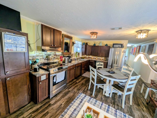 36340 Oleander Ln, Lot 508, Dade City, Florida 33541, 3 Bedrooms Bedrooms, ,2 BathroomsBathrooms,55-Plus Mobile Home,For Sale,Oleander Ln, Lot 508,4443