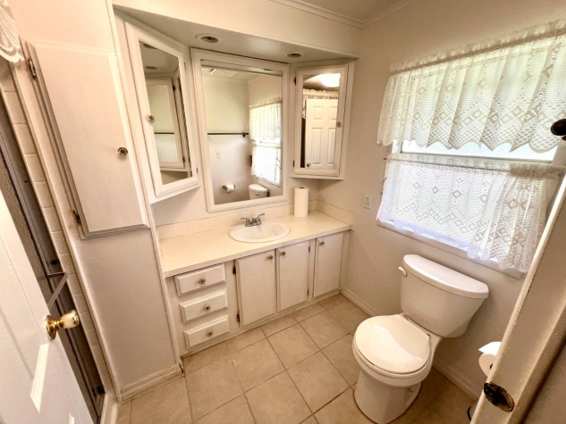 7416 Queens Way, Ellenton, Florida 34222, 2 Bedrooms Bedrooms, ,2 BathroomsBathrooms,55-Plus Mobile Home,For Sale,Queens Way,4445