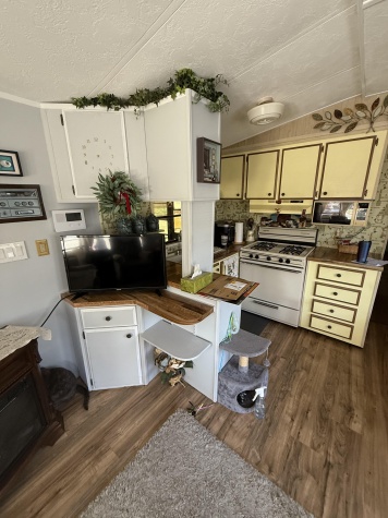 3331 Gall Blvd, Lot 216, Zephyrhills, Florida 33541, 1 Bedroom Bedrooms, ,1 BathroomBathrooms,55-Plus Mobile Home,For Sale,Gall Blvd, Lot 216,4449
