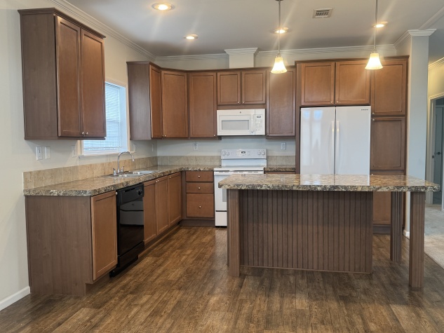 392 Teakwood Dr, Ellenton, Florida 34222, 2 Bedrooms Bedrooms, ,2 BathroomsBathrooms,55-Plus Mobile Home,For Sale,Teakwood Dr,4454