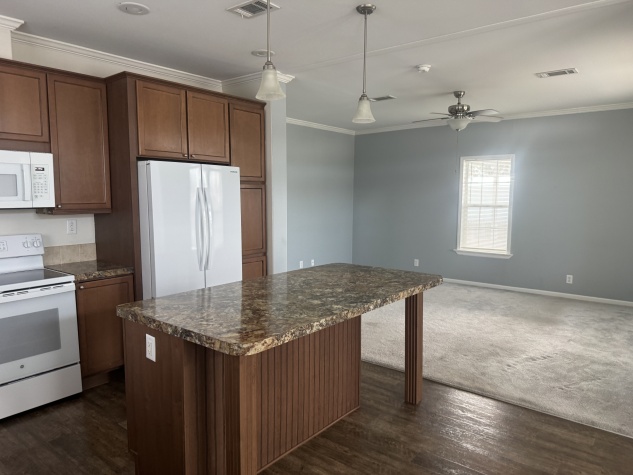 392 Teakwood Dr, Ellenton, Florida 34222, 2 Bedrooms Bedrooms, ,2 BathroomsBathrooms,55-Plus Mobile Home,For Sale,Teakwood Dr,4454