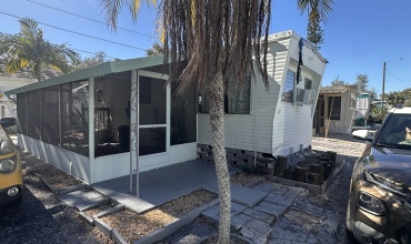 5015 Seminole Blvd, Lot 111, St Petersburg, Florida 33708, 1 Bedroom Bedrooms, ,1 BathroomBathrooms,55-Plus Mobile Home,For Sale,Seminole Blvd, Lot 111,4458