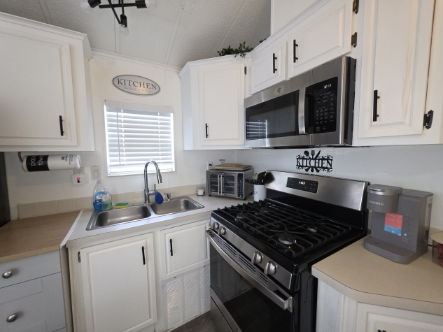 962 Savannah Dr, Kissimmee, Florida 34746, 2 Bedrooms Bedrooms, ,1 BathroomBathrooms,All - Age Mobile Home,For Sale,Savannah Dr,4459