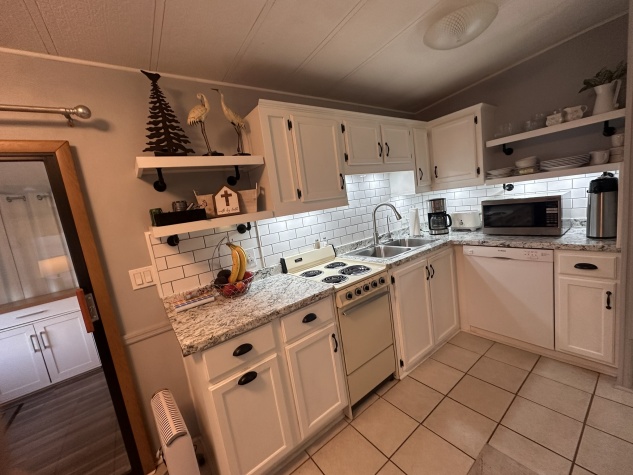 8225 Arevee Dr, Lot 750, New Port Richey, Florida 34653, 1 Bedroom Bedrooms, ,1 BathroomBathrooms,55-Plus Mobile Home,For Sale,Arevee Dr, Lot 750,4461