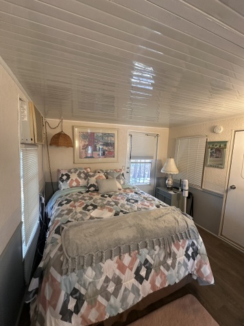 8225 Arevee Dr, Lot 916, New Port Richey, Florida 34653, 2 Bedrooms Bedrooms, ,1.5 BathroomsBathrooms,55-Plus Mobile Home,For Sale,Arevee Dr, Lot 916,4463