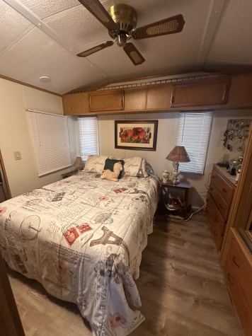 8225 Arevee Dr, Lot 916, New Port Richey, Florida 34653, 2 Bedrooms Bedrooms, ,1.5 BathroomsBathrooms,55-Plus Mobile Home,For Sale,Arevee Dr, Lot 916,4463