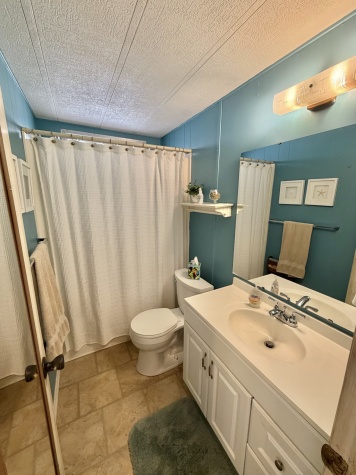 751 10th St E, Lot 404, Palmetto, Florida 34221, 2 Bedrooms Bedrooms, ,2 BathroomsBathrooms,55-Plus Mobile Home,For Sale,10th St E, Lot 404,4465