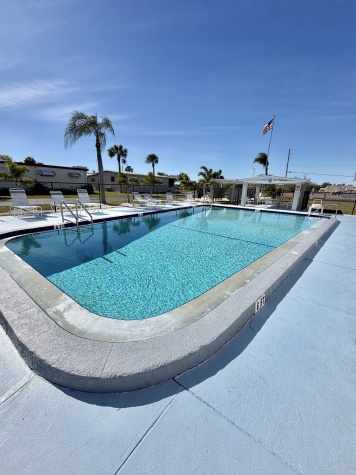 751 10th St E, Lot 404, Palmetto, Florida 34221, 2 Bedrooms Bedrooms, ,2 BathroomsBathrooms,55-Plus Mobile Home,For Sale,10th St E, Lot 404,4465