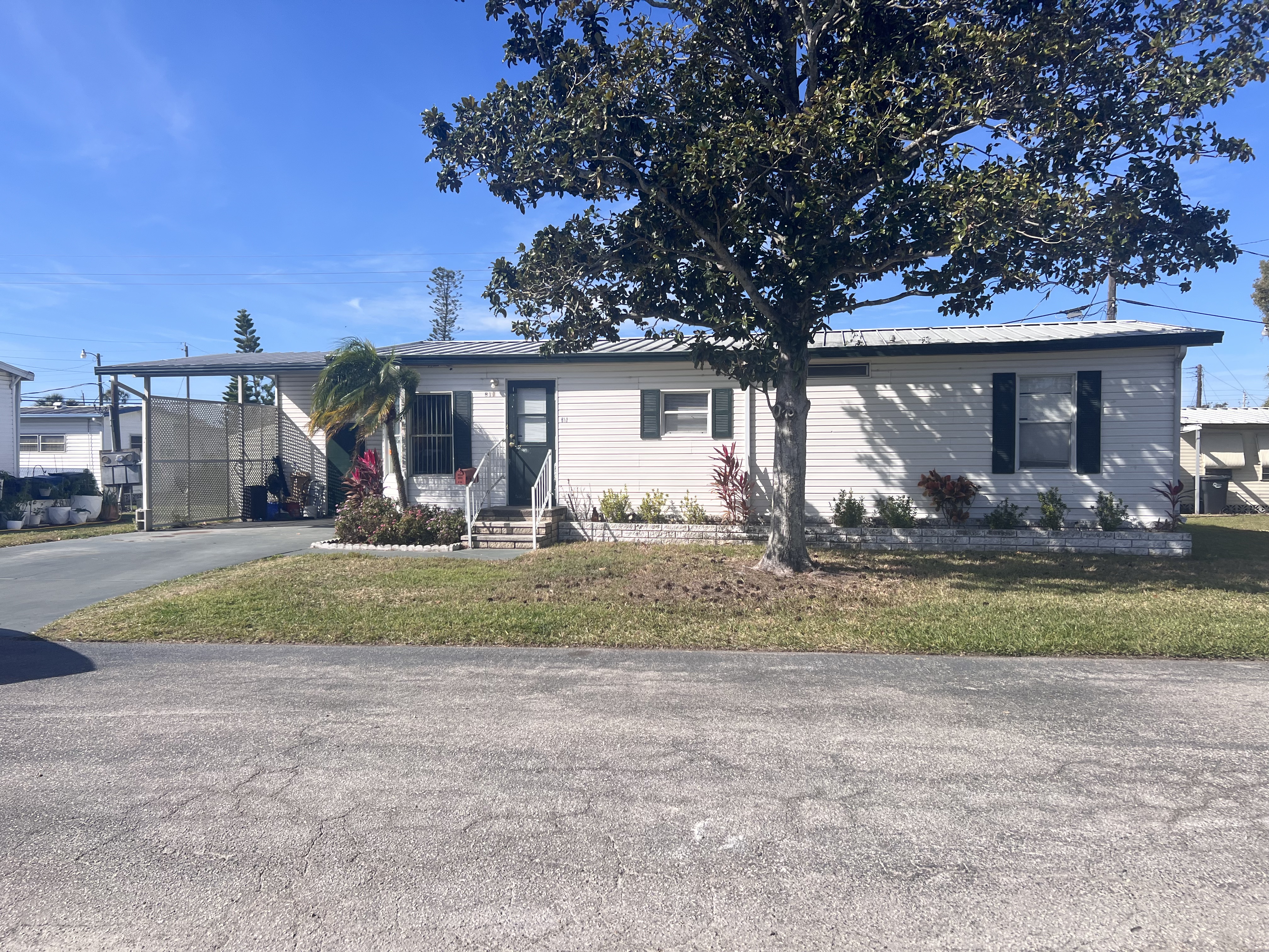 6515 15th St E, Lot B10, Sarasota, Florida 34243, 2 Bedrooms Bedrooms, ,2 BathroomsBathrooms,55-Plus Mobile Home,For Sale,15th St E, Lot B10,4466