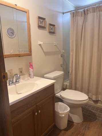 6515 15th St E, Lot B10, Sarasota, Florida 34243, 2 Bedrooms Bedrooms, ,2 BathroomsBathrooms,55-Plus Mobile Home,For Sale,15th St E, Lot B10,4466