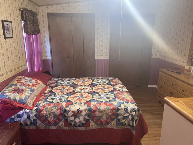 6515 15th St E, Lot B10, Sarasota, Florida 34243, 2 Bedrooms Bedrooms, ,2 BathroomsBathrooms,55-Plus Mobile Home,For Sale,15th St E, Lot B10,4466