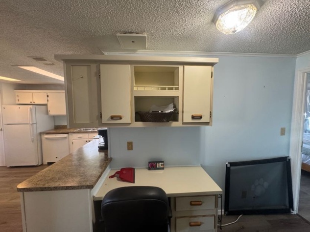 3908 Lemonwood Dr N, Ellenton, Florida 34222, 2 Bedrooms Bedrooms, ,2 BathroomsBathrooms,55-Plus Mobile Home,For Sale,Lemonwood Dr N,4479