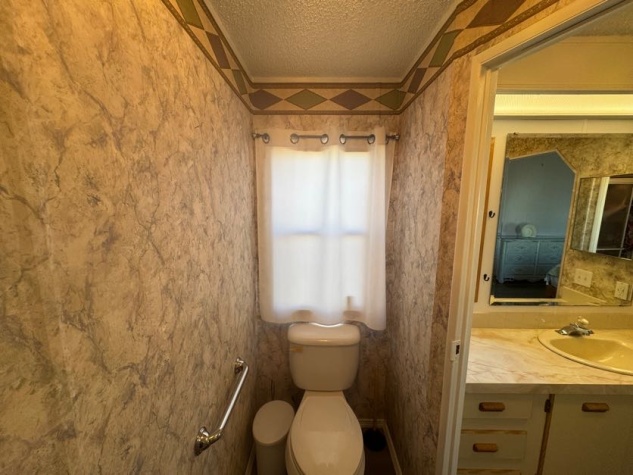 3908 Lemonwood Dr N, Ellenton, Florida 34222, 2 Bedrooms Bedrooms, ,2 BathroomsBathrooms,55-Plus Mobile Home,For Sale,Lemonwood Dr N,4479