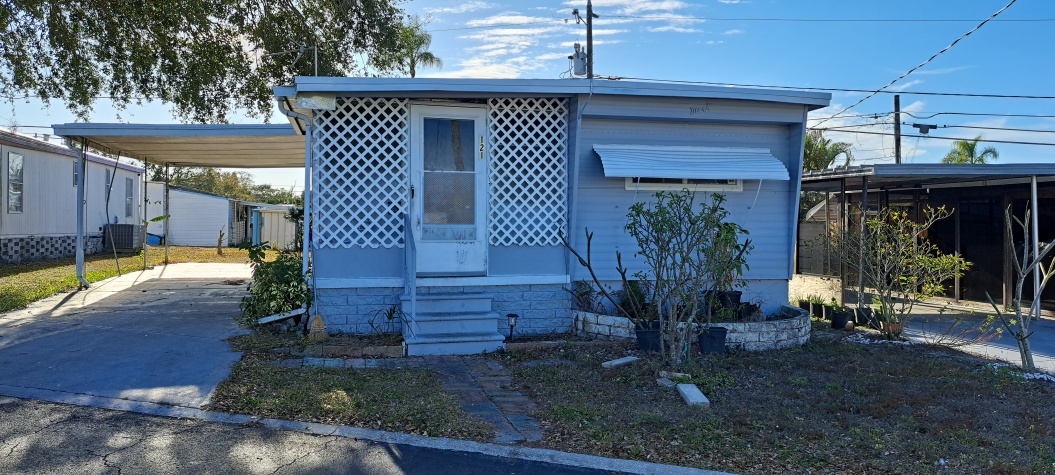 3565 58th Ave N, Lot 121, St Petersburg, Florida 33714, 2 Bedrooms Bedrooms, ,1 BathroomBathrooms,55-Plus Mobile Home,For Sale,58th Ave N, Lot 121,4484